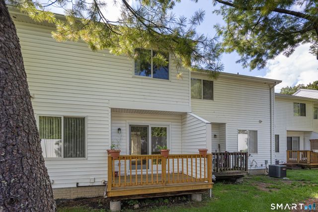 68 Virginia Avenue 14, Danbury, CT 06810