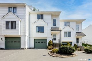 68 Virginia Avenue 14, Danbury, CT 06810