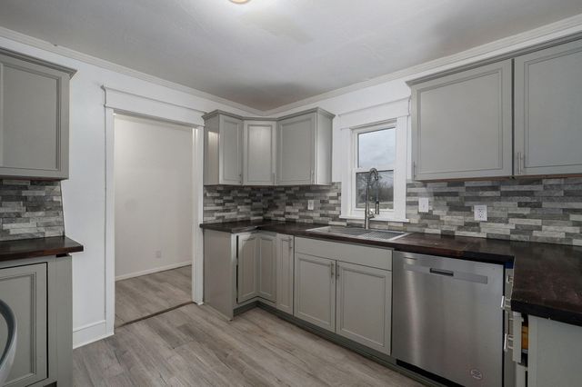 304 W 2nd Street, Miller, MO 65707