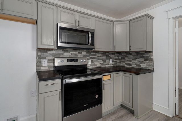 304 W 2nd Street, Miller, MO 65707