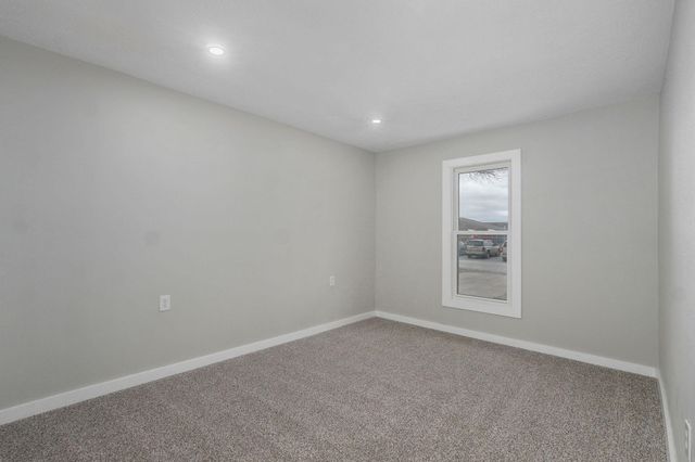 304 W 2nd Street, Miller, MO 65707