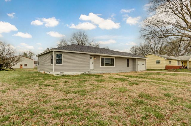 304 W 2nd Street, Miller, MO 65707
