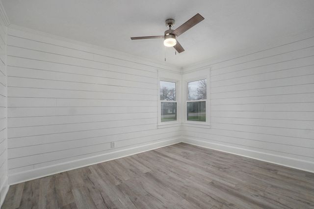 304 W 2nd Street, Miller, MO 65707