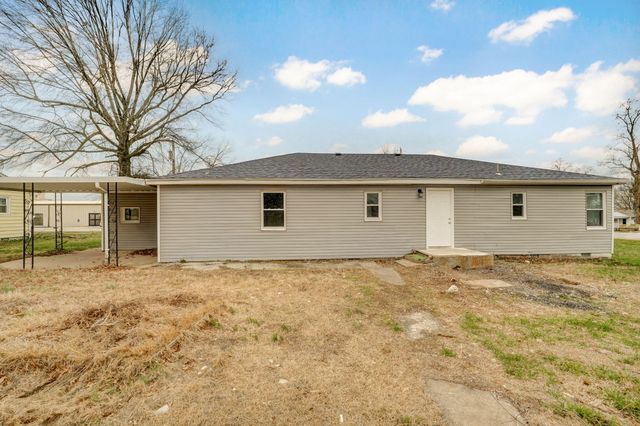 304 W 2nd Street, Miller, MO 65707