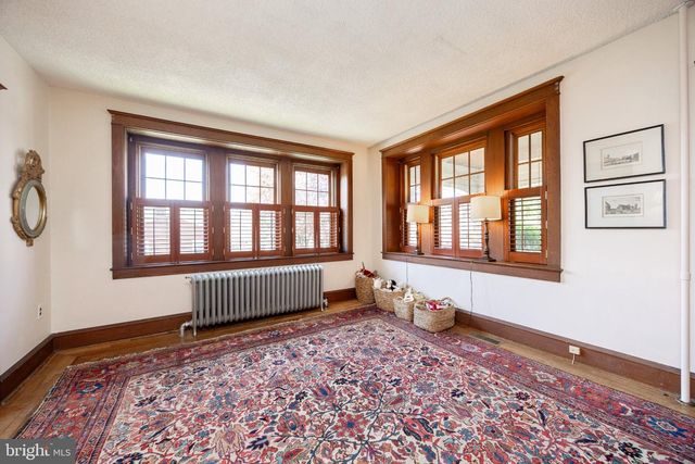 260 W EVERGREEN ST, West Grove, PA 19390