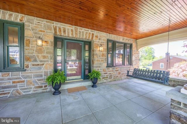 260 W EVERGREEN ST, West Grove, PA 19390