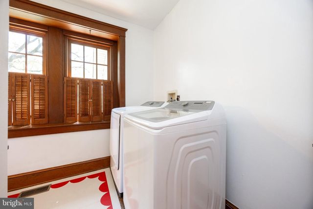 260 W EVERGREEN ST, West Grove, PA 19390