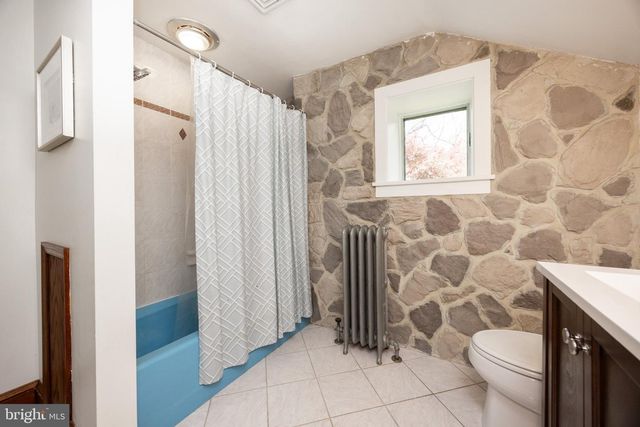 260 W EVERGREEN ST, West Grove, PA 19390