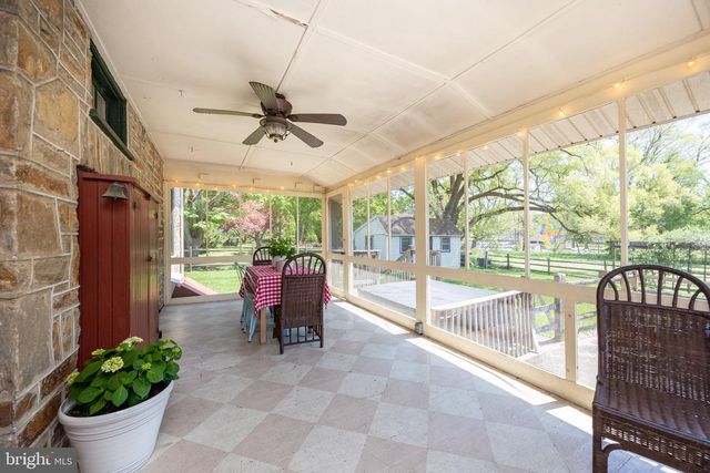 260 W EVERGREEN ST, West Grove, PA 19390