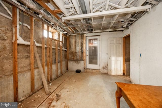 260 W EVERGREEN ST, West Grove, PA 19390