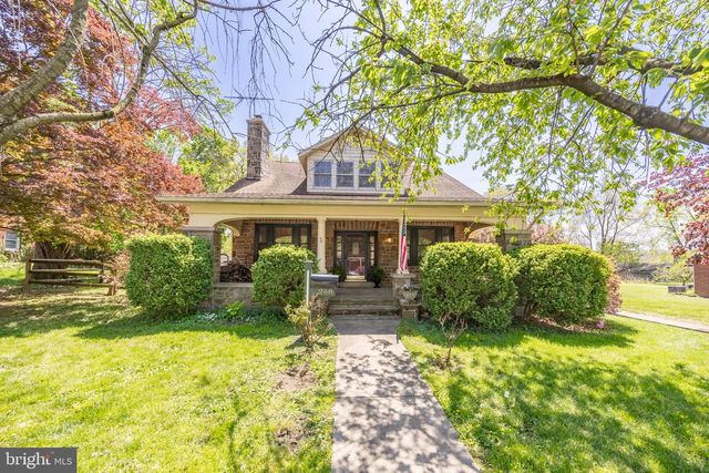260 W EVERGREEN ST, West Grove, PA 19390