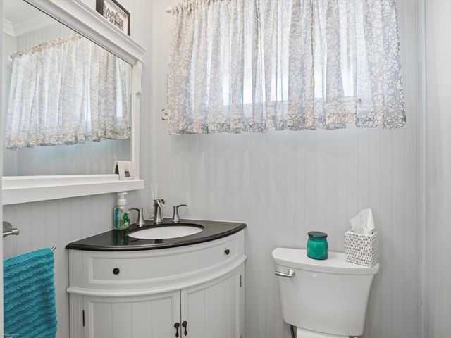 22445 Lange Street, St Clair Shores, MI 48080
