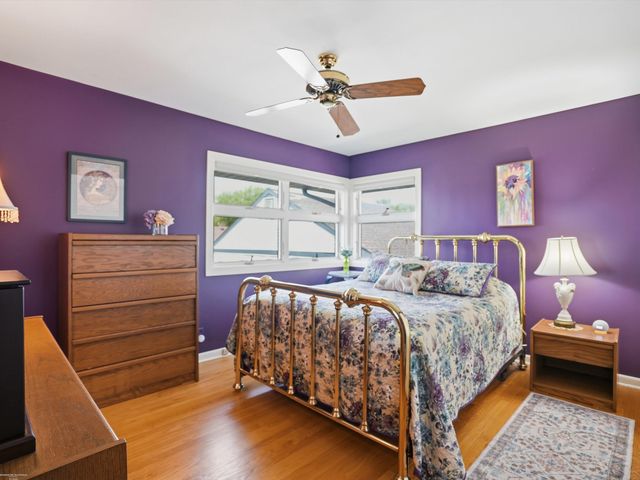 22445 Lange Street, St Clair Shores, MI 48080
