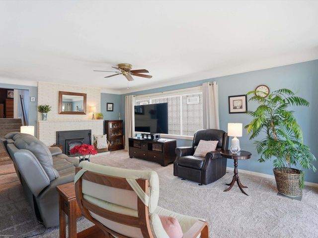 22445 Lange Street, St Clair Shores, MI 48080