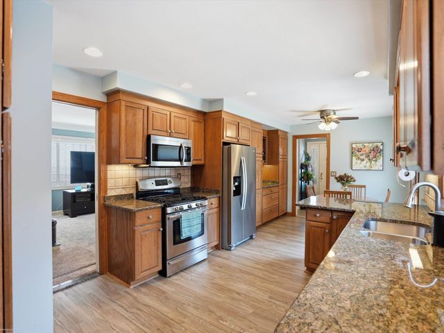 22445 Lange Street, St Clair Shores, MI 48080