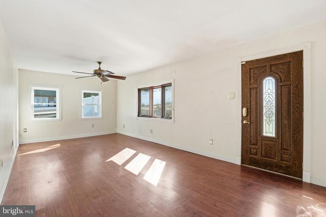 4820 DARA FAITH DR, Feasterville Trevose, PA 19053