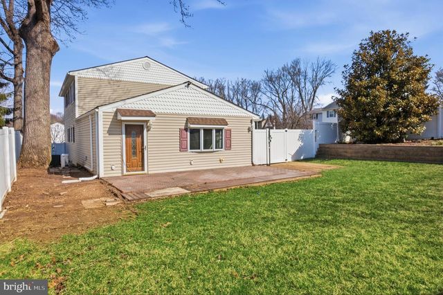 4820 DARA FAITH DR, Feasterville Trevose, PA 19053