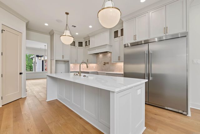 37 Miramont Circle, Little Rock, AR 72223