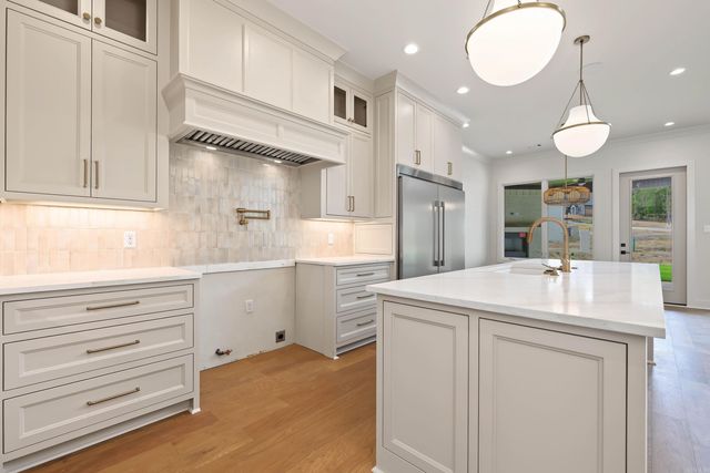 37 Miramont Circle, Little Rock, AR 72223