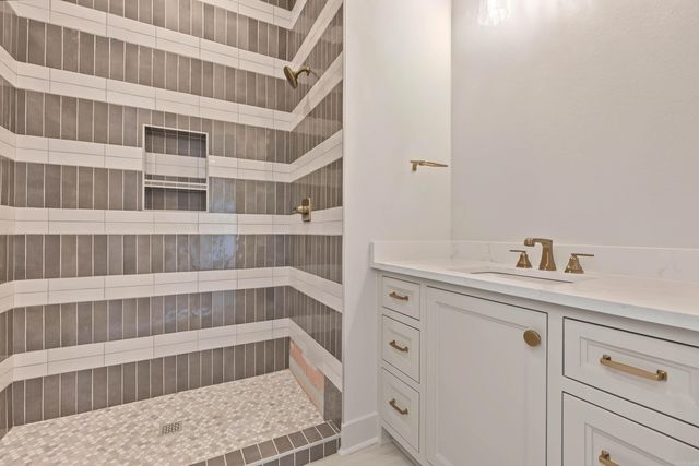 37 Miramont Circle, Little Rock, AR 72223