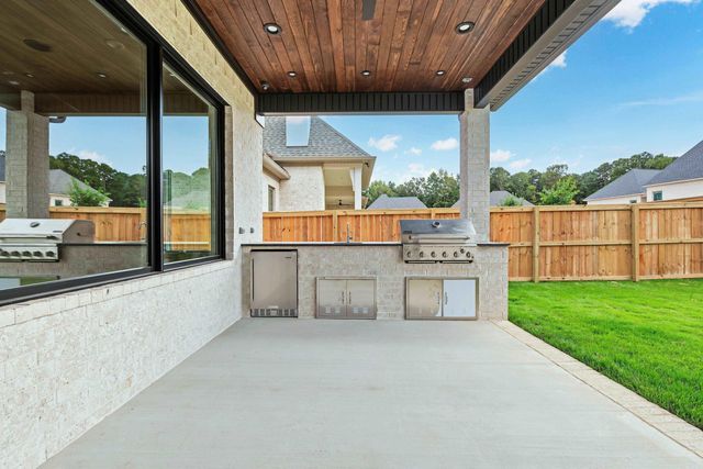 37 Miramont Circle, Little Rock, AR 72223
