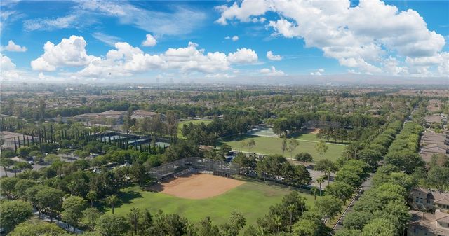 42 Vintage, Irvine, CA 92620