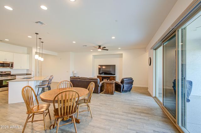 3964 E KENLEY Lane, San Tan Valley, AZ 85143