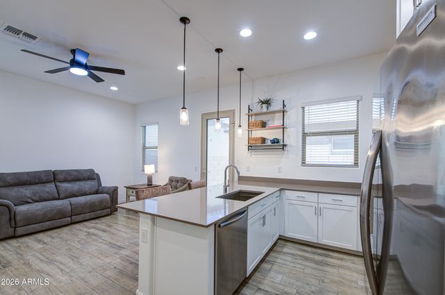 3964 E KENLEY Lane, San Tan Valley, AZ 85143