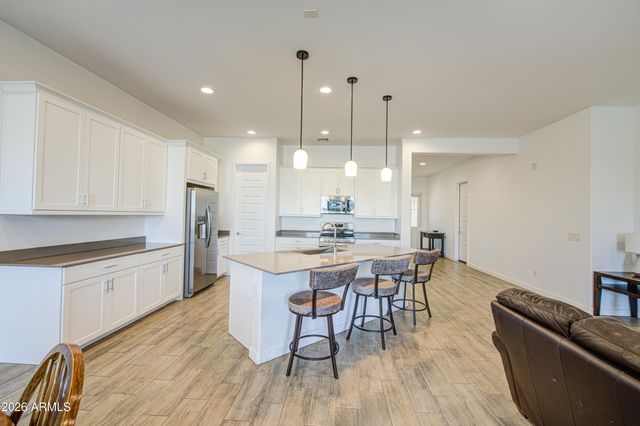 3964 E KENLEY Lane, San Tan Valley, AZ 85143