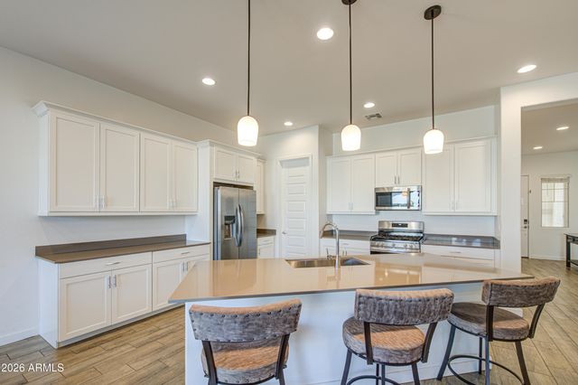 3964 E KENLEY Lane, San Tan Valley, AZ 85143