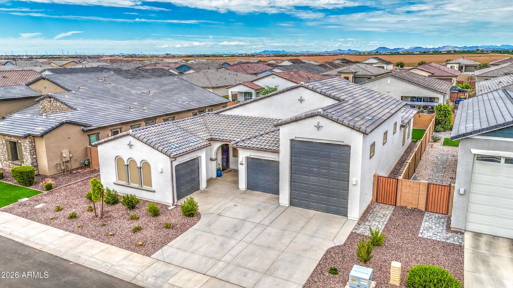 3964 E KENLEY Lane, San Tan Valley, AZ 85143