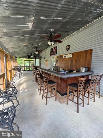 909 MAIN ST CANTON, Salem, NJ 08079