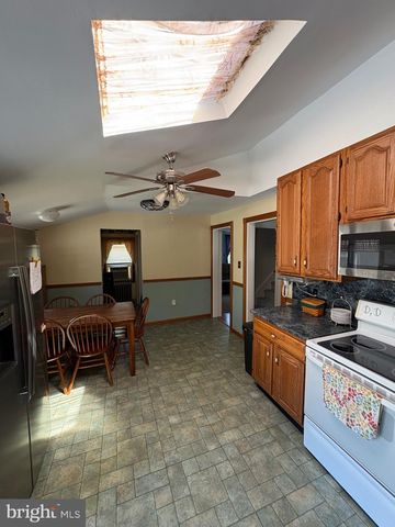 909 MAIN ST CANTON, Salem, NJ 08079