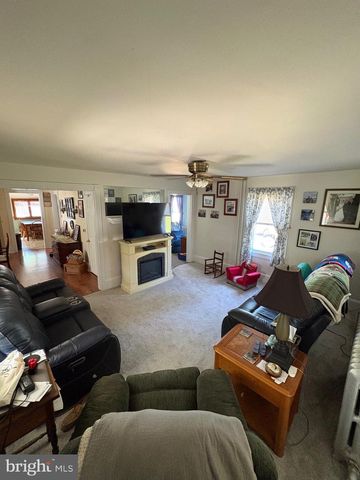 909 MAIN ST CANTON, Salem, NJ 08079