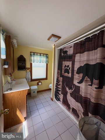 909 MAIN ST CANTON, Salem, NJ 08079