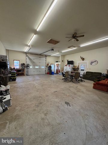 909 MAIN ST CANTON, Salem, NJ 08079