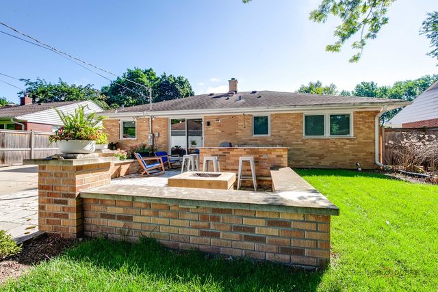 519 Dawes Street, Libertyville, IL 60048