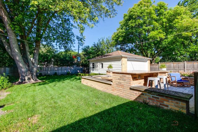 519 Dawes Street, Libertyville, IL 60048