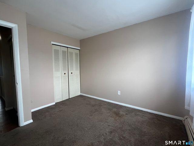 19 Coach Circle 6, Naugatuck, CT 06770