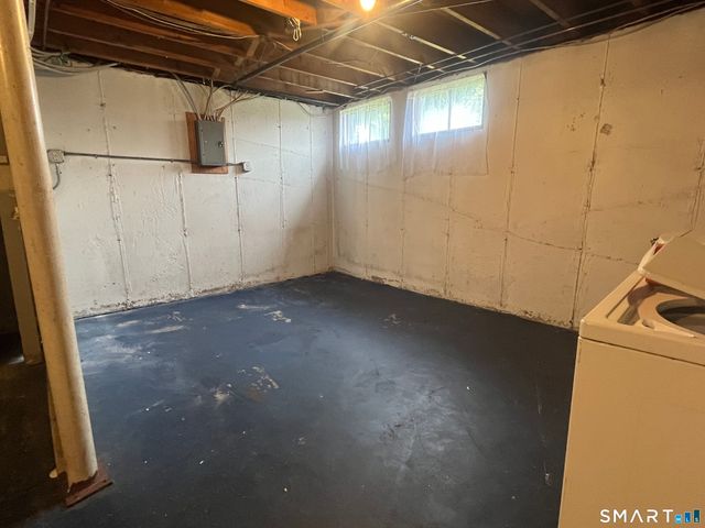 19 Coach Circle 6, Naugatuck, CT 06770