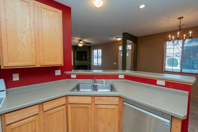 4781 Blaine Avenue 408, Inver Grove Heights, MN 55076