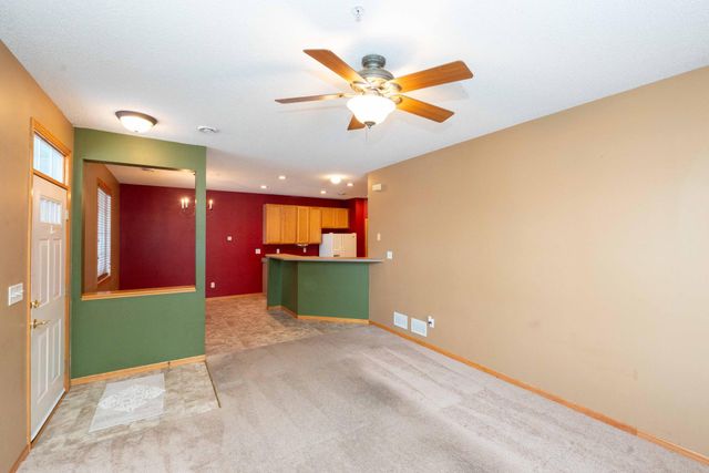 4781 Blaine Avenue 408, Inver Grove Heights, MN 55076