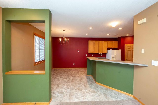 4781 Blaine Avenue 408, Inver Grove Heights, MN 55076