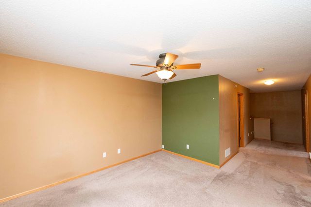 4781 Blaine Avenue 408, Inver Grove Heights, MN 55076