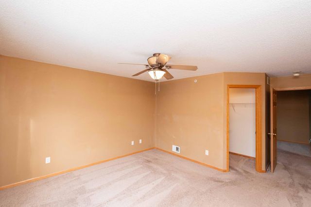 4781 Blaine Avenue 408, Inver Grove Heights, MN 55076