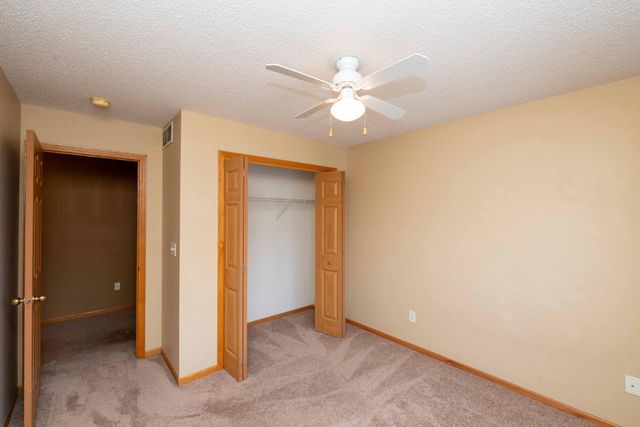 4781 Blaine Avenue 408, Inver Grove Heights, MN 55076