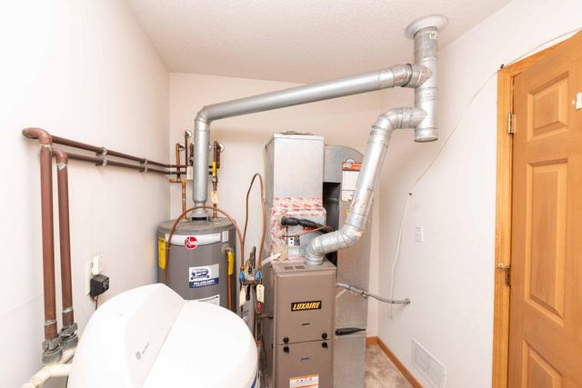 4781 Blaine Avenue 408, Inver Grove Heights, MN 55076