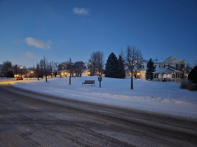 4781 Blaine Avenue 408, Inver Grove Heights, MN 55076