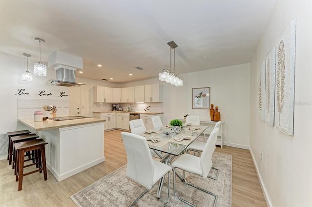 3316 VIVIENDA BOULEVARD, Bradenton, FL 34207