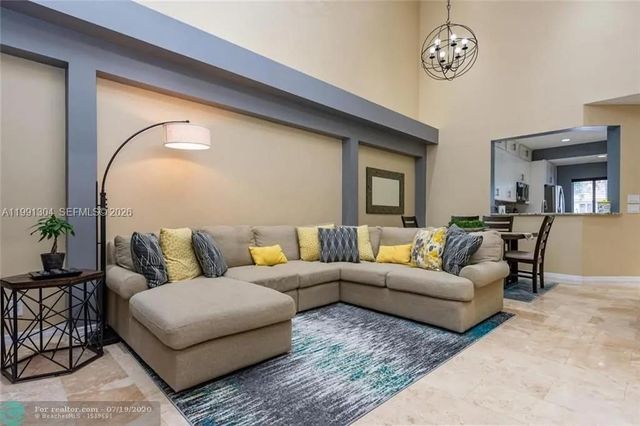 5754 NW 127th Ter, Coral Springs, FL 33076